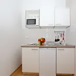 Апартаменты Guverna New *