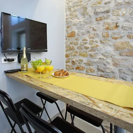 Guverna New Ζαντάρ