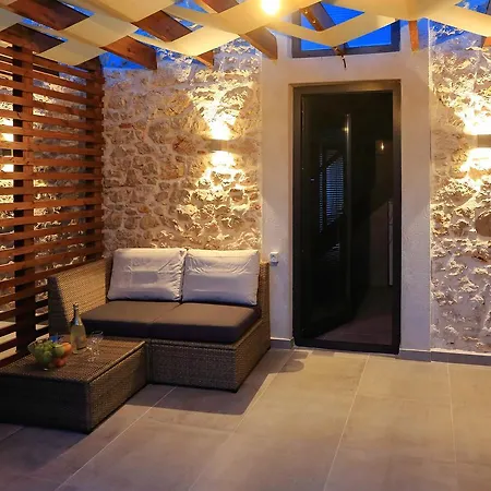 Διαμέρισμα Guverna New *