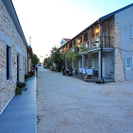 Guverna New Apartmán *