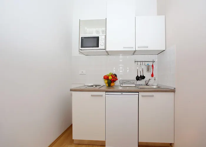 Apartment Guverna New *