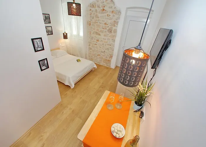 Guverna New Apartment *