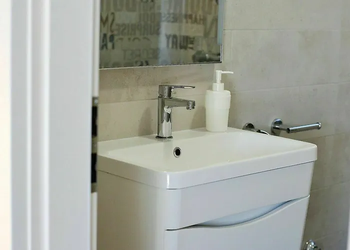 Guverna New Apartment Zadar