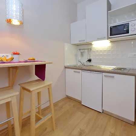 Guverna New Apartman Zadar