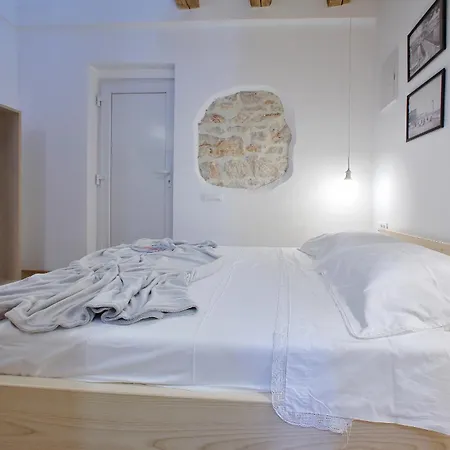 Guverna New Apartment Zadar