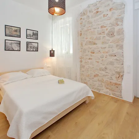 Apartman Guverna New *