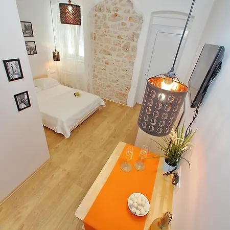 Guverna New Appartement *