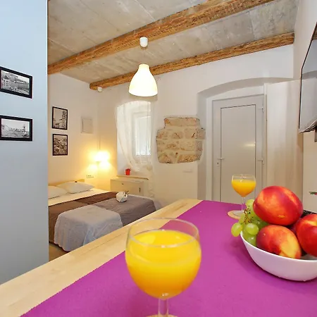 Guverna New Apartmán Zadar