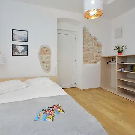 Appartement Guverna New *